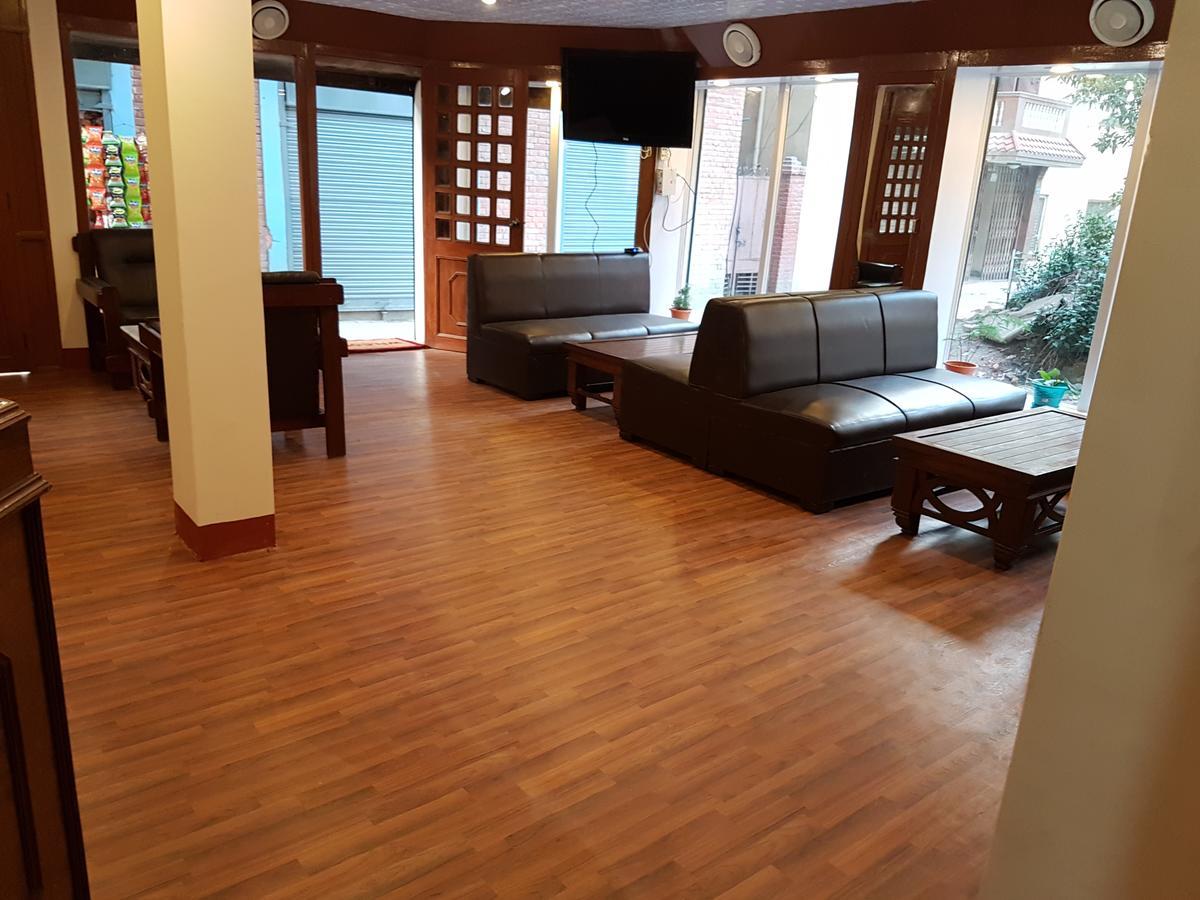 Hotel Triratna カトマンズ エクステリア 写真