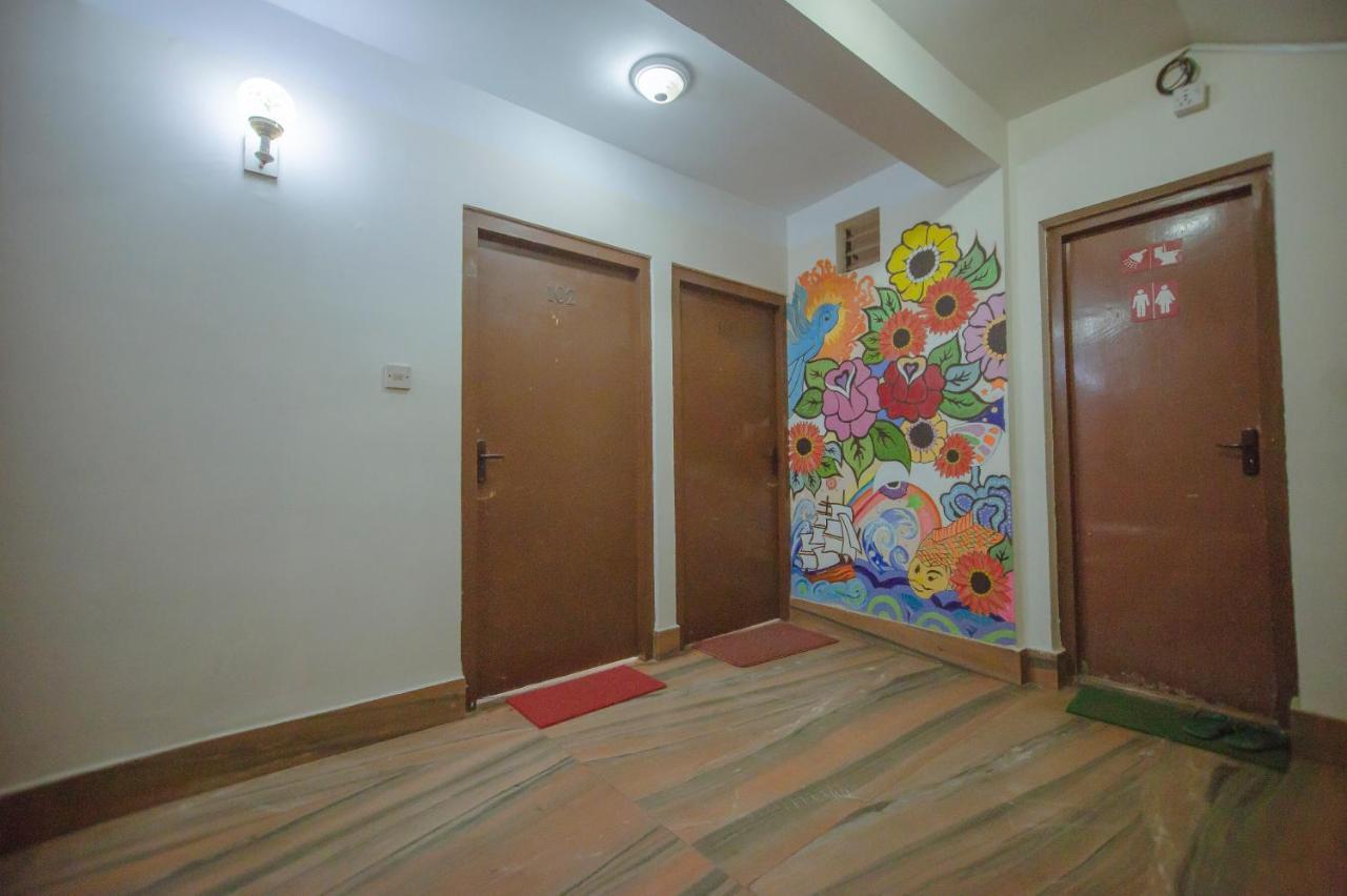 Hotel Triratna カトマンズ エクステリア 写真